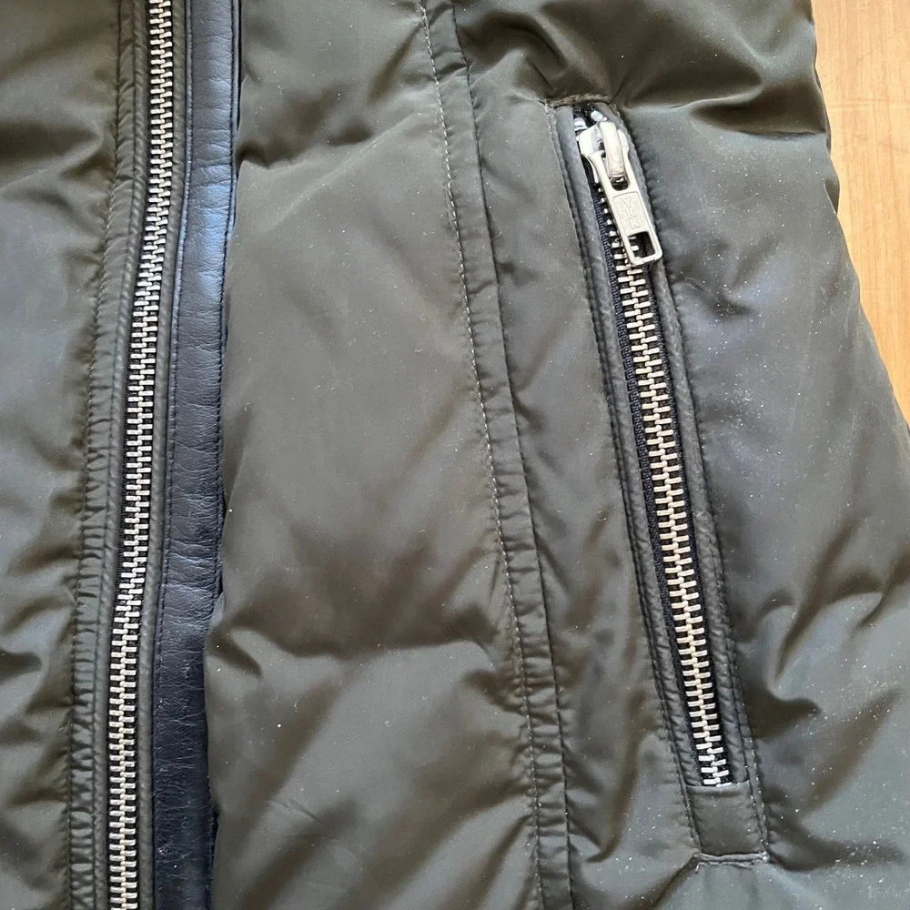 Mackage Akiva Down Puffer Coat Fur Hood Olive Green Asymmetrical Zip Size Small - Picture 9 of 11